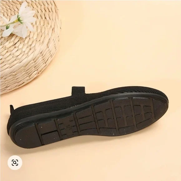 NWT Women’s Comfy Black Ballet Flats! - Picture 11 of 12